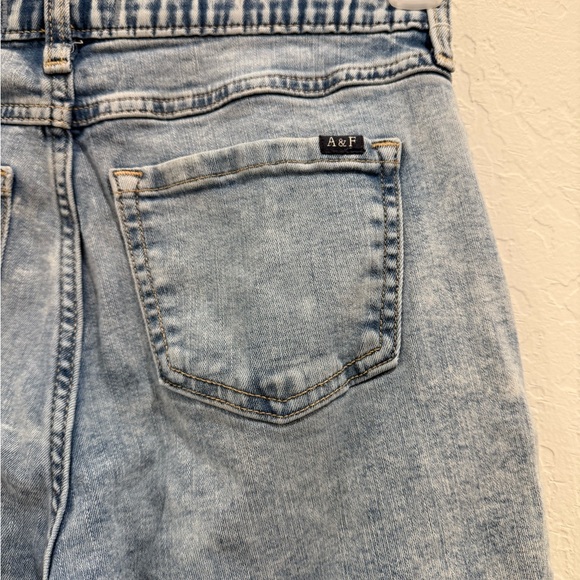 Abercrombie kids high rise mini mom Jean size 15/16 - Picture 6 of 7